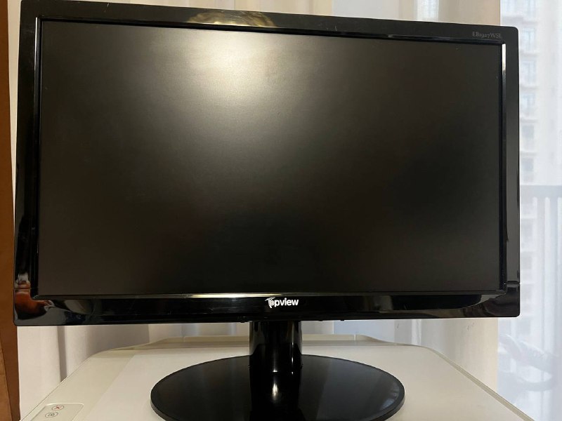 два монитора Philips, Pview 4