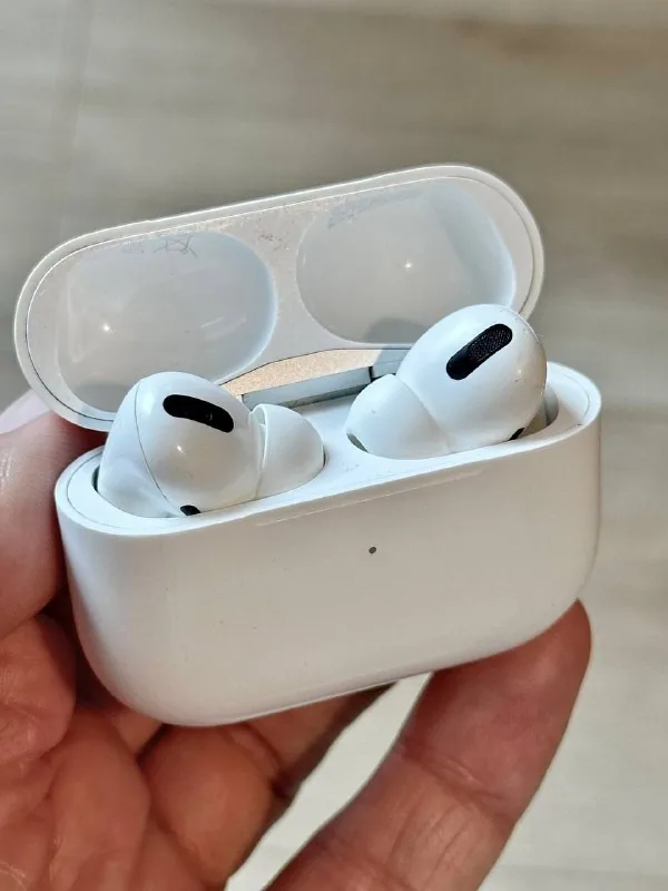 Apple AirPods Pro 1-го поколения 1