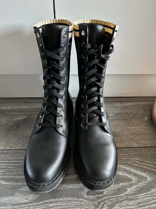 Ботинки Fendi модель Rockoko телячья кожа размер 39