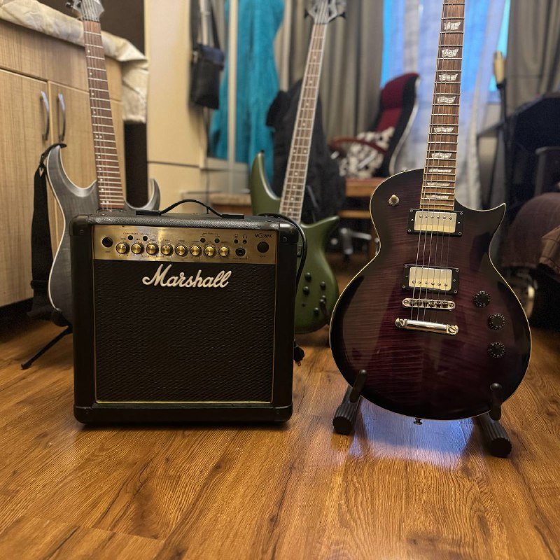 Усилитель Marshall MG15FX