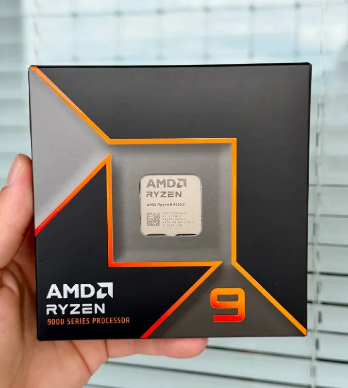 AMD Ryzen 9 9900X процессор