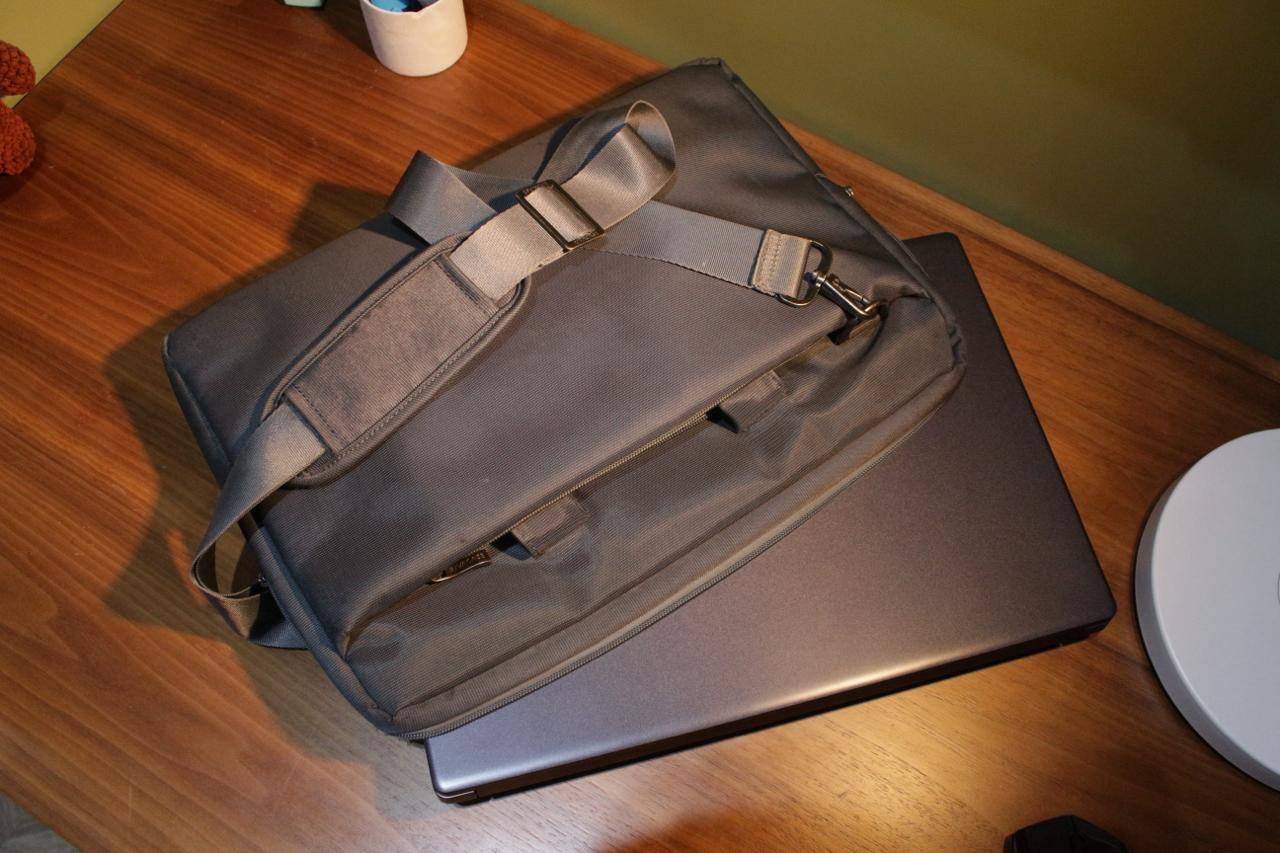 Ноутбук Acer Aspire A115-22, сумка, мышь 8