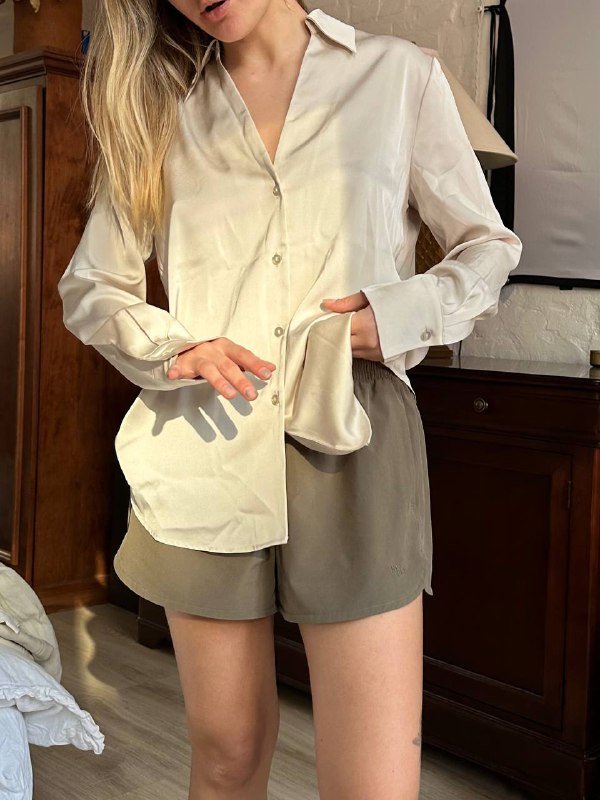 Молочная сатиновая рубашка Oysho/Zara