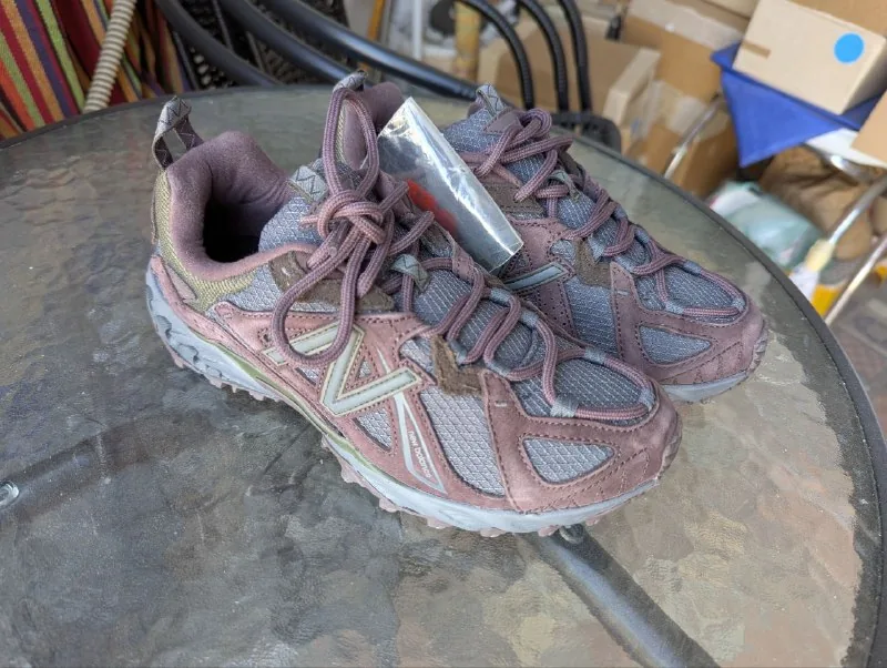 Женские кроссовки New Balance 610 1
