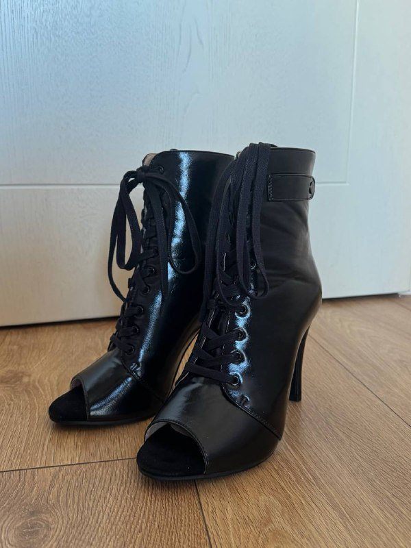 Женские черные ботильоны на каблуке 37 размер