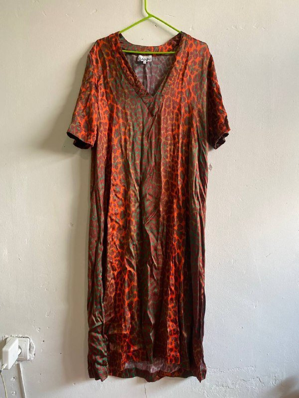 Платье балахон Ganni с ярким принтом