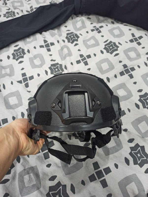 Шлем для пэйнтбола, бронежилет, куртка, штаны, перчатки, балаклава, ботинки, наколенники и наплечники