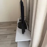 Телевизор с подставкой, HDMI-кабель 2
