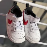 Детские кроссовки Nike 2