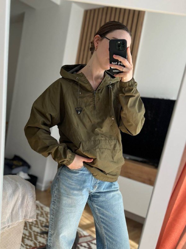 Жилет Sela, джинсовые шорты Mango, трикотажная водолазка, свитер, кардиган H&M, ветровка анорак, спортивные штаны, летние штаны Reserved, боди, джинсы Gloria Jeans 6