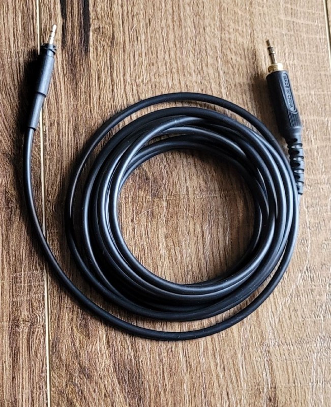 Наушники Shure 840A 3