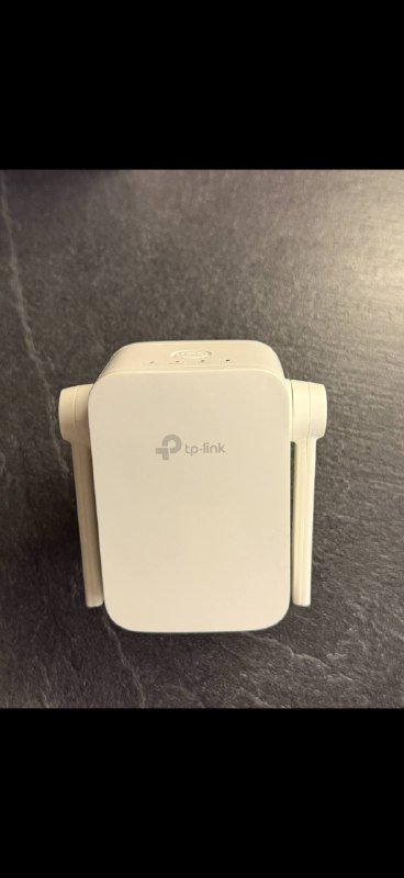 Wi-Fi усилитель TP-Link RE205 AC750