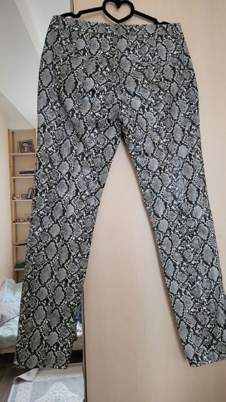 Женские брюки Zara змеиный принт экокожа размер М 2