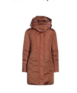 Пуховик фирмы ADD женский размер 42