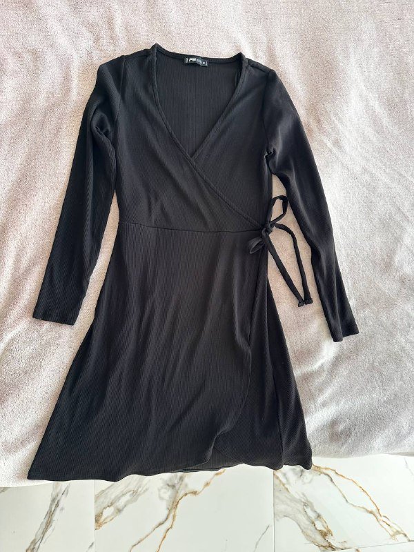 Платья черные 2 шт, размеры M и L