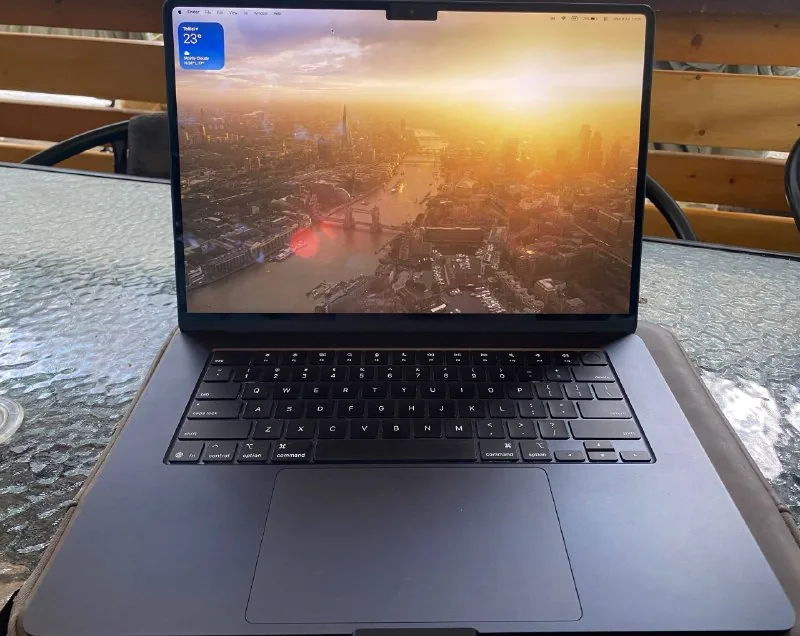 MacBook Air M4 16GB 256SSD 1