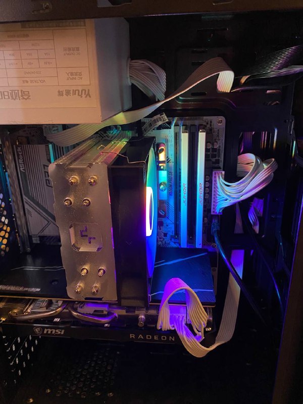 Компьютер с Ryzen 5 5600, RX 5700 XT, 16GB RAM, SSD 1TB, монитор 5