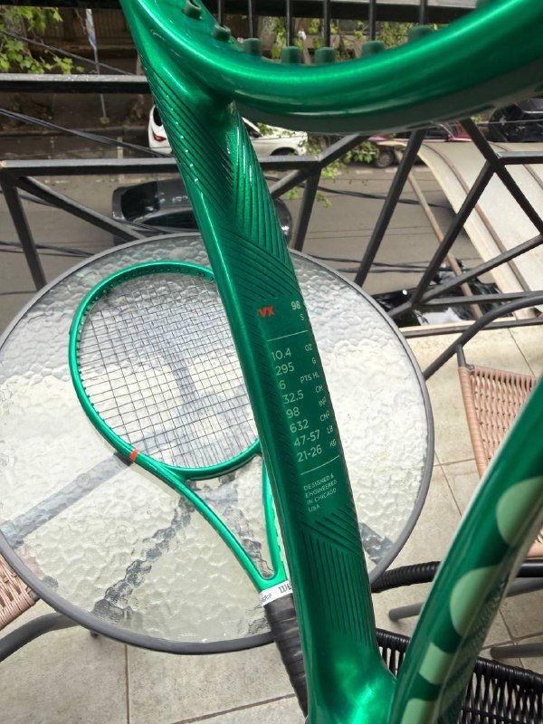 Wilson Blade tennis racket 4