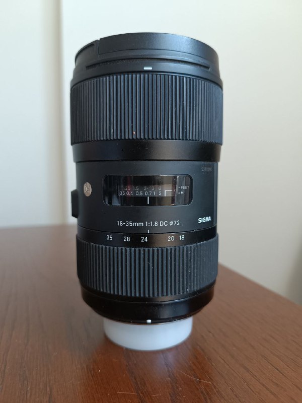 Nikon D5500 camera body, Sigma 18-35mm f/1.8 lens 6