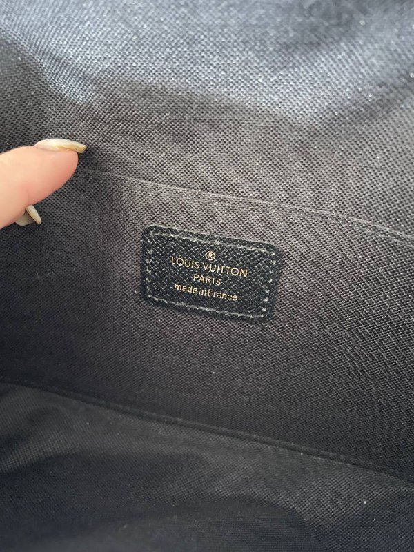 Louis Vuitton сумочка LV 3