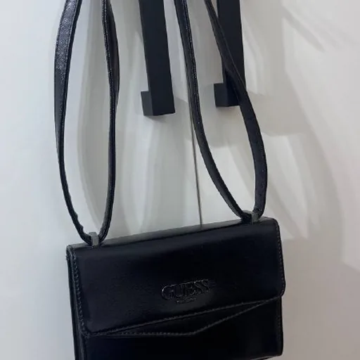 Сумка Guess