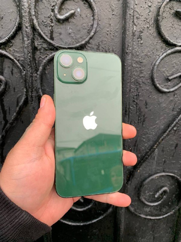 iPhone 13 128GB Green, iPhone 12 128GB Blue, iPhone 12 Pro 128GB Blue