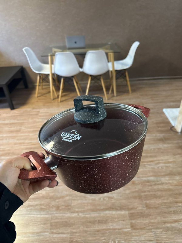 Кастрюли, комплект для балкона, Dyson, сумка для ноутбука, очки Meta Quest, книги, свадебное платье