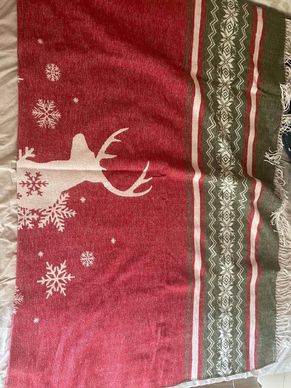 Гномы, плед, новогодние украшения, рюкзаки, веревка, карабины 3