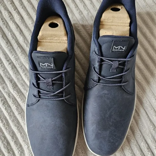 Мужские кожаные кроссовки Skechers