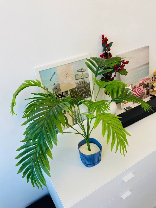 Искусственное растение с кашпо