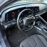 Hyundai Elantra 2022 10