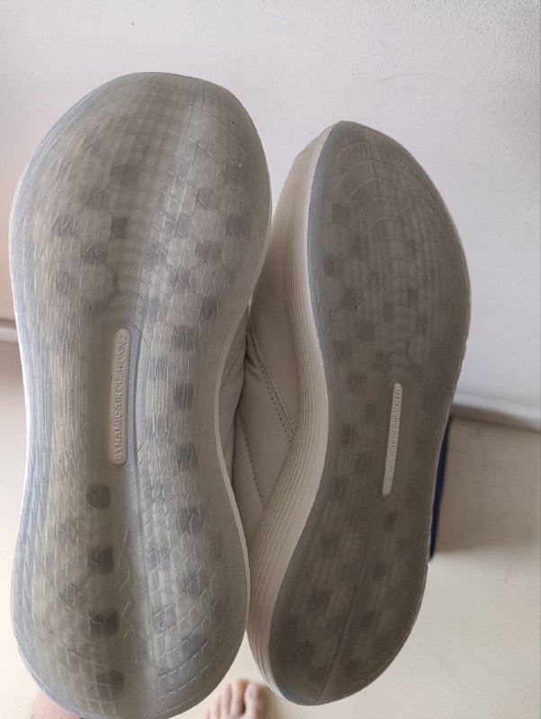 Кроссовки унисекс Reebok 42,5 EU 4