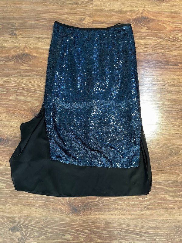 Юбка в пайетках, топ