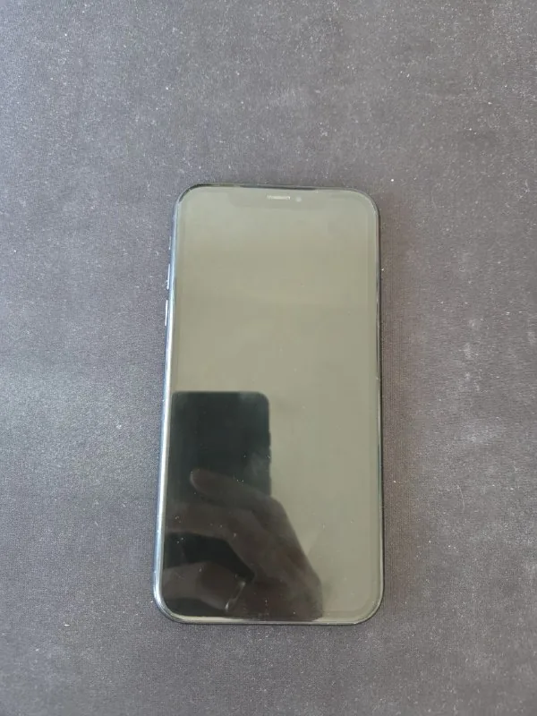 Sony Xperia 5 IV 128GB, iPhone XR 128GB 1