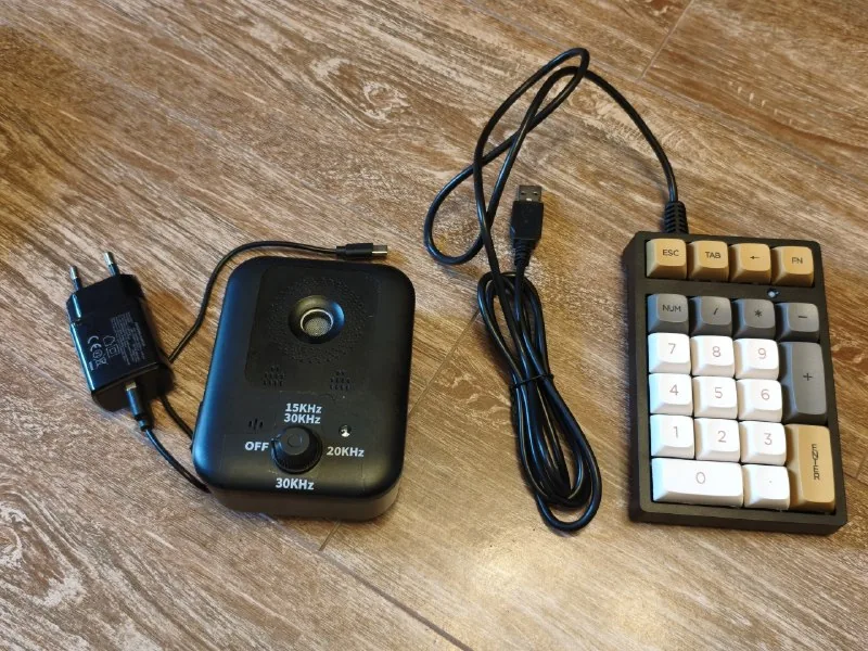 Отпугиватель собак, NumPad с механической клавиатурой