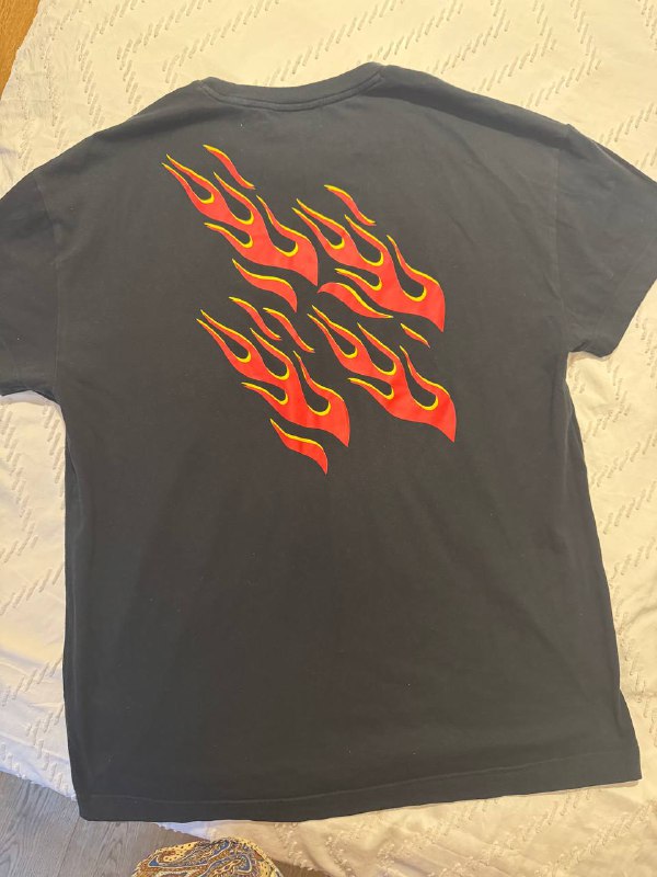 костюм Armani, костюм Hugo, футболки, кофта Nike, шорты 5