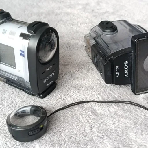 Экшн-камера Sony X1000V 4K, аквабоксы, крепления