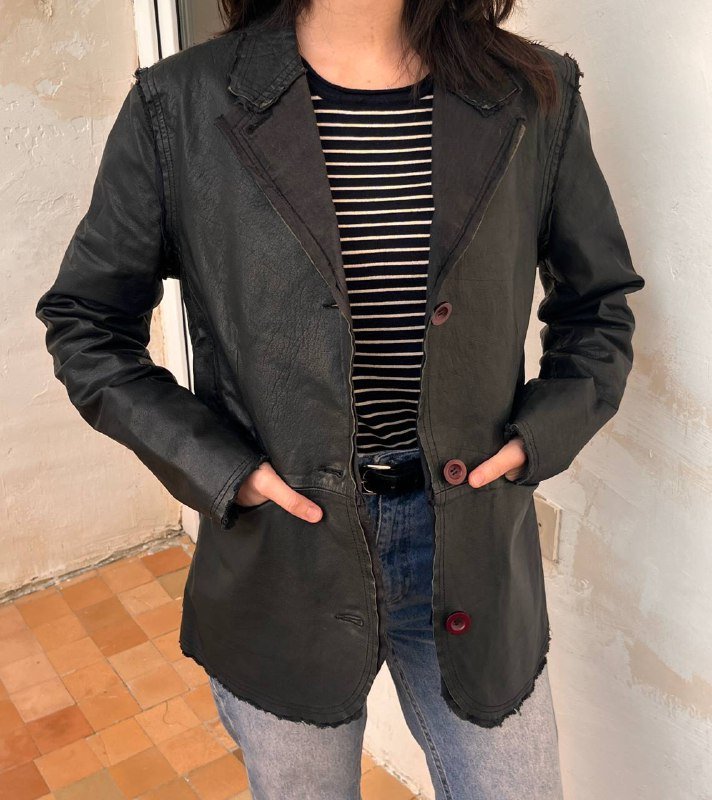 натуральная кожаная куртка французского бренда 2