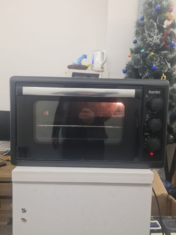 Электрическая духовка Franko с конвекцией