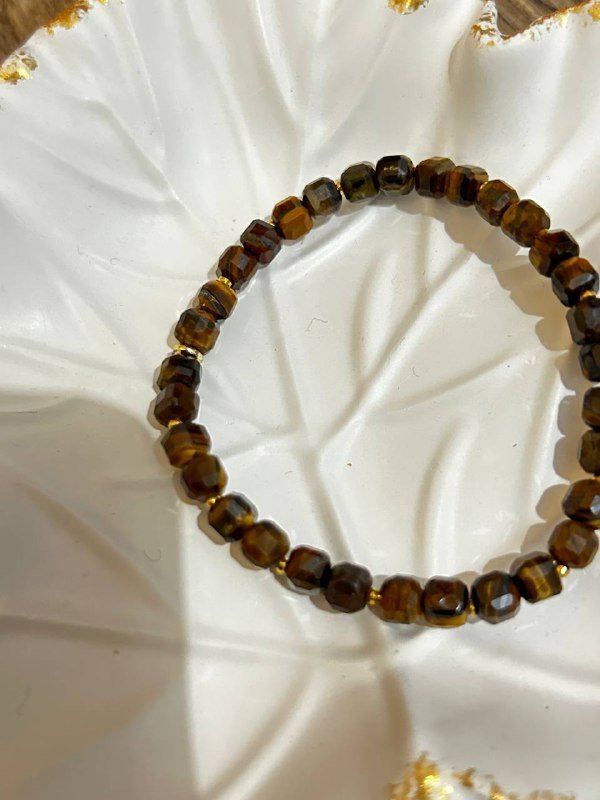 Ожерелья, браслеты и брелки из натуральных камней