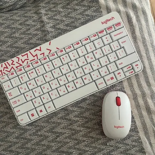 Клавиатура и мышь Logitech MK240 Nano