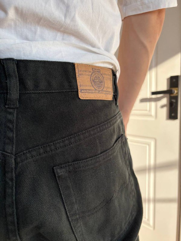 Черные джинсы, синие джинсы с необработанным краем 3