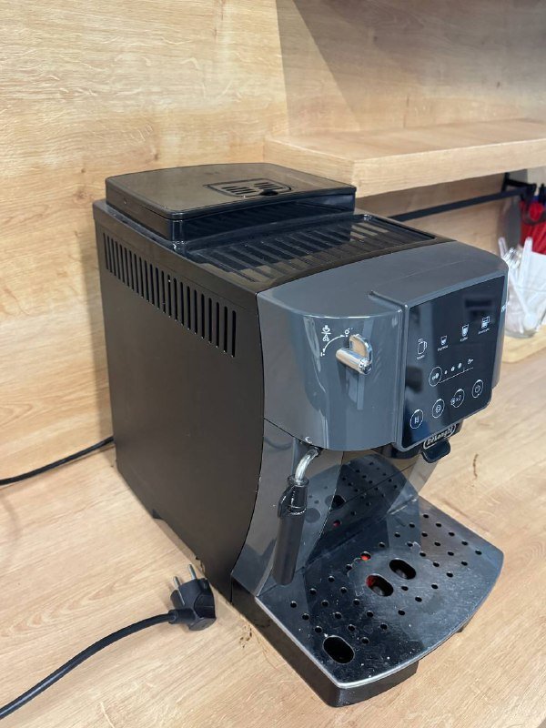 Кофемашина DeLonghi Magnifica Start