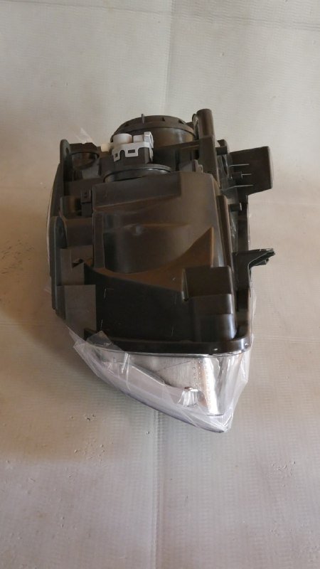 Фара передняя правая Nissan Qashqai 2006-2010 3