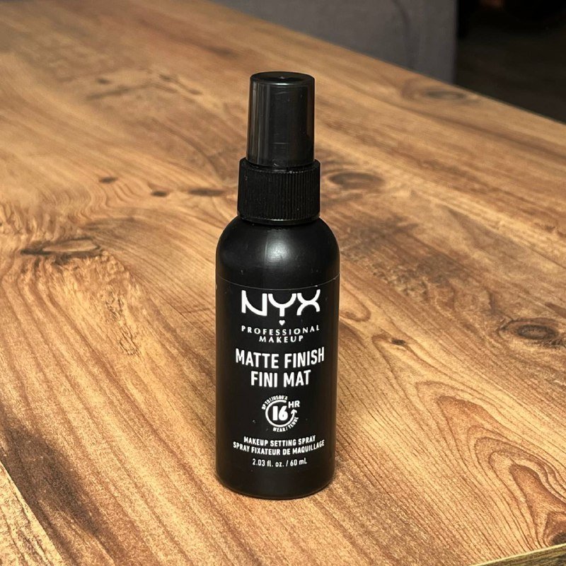 NYX Spray, Davines Mist, Vitamin C Serum, Nuxe Deodorant, Acne Gel, Essence Brow Gel, Lip Stain
