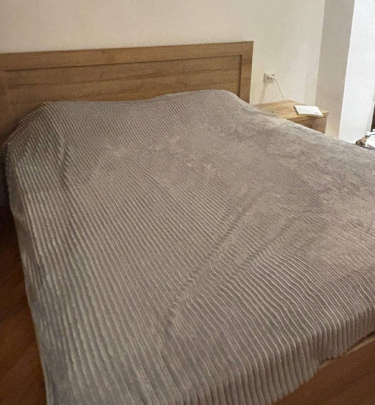 Сковорода, покрывало, подушки 3