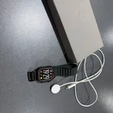 Apple Watch Ultra 2, DualShock, Meta Quest 3S 1