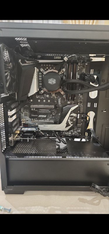 Материнская плата MSI, DDR4 16 Gb, Core I7 8700k, Видеокарта Asus Rog Strix 1080ti