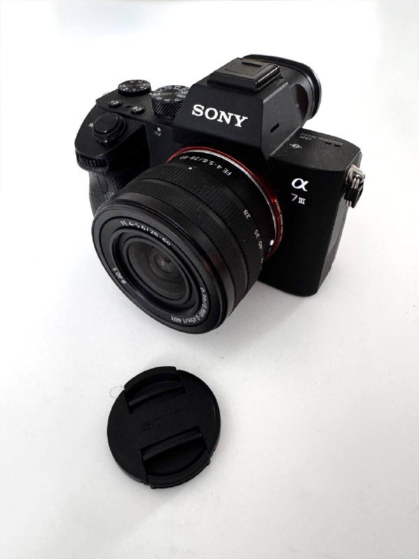 Sony A7m3 камера и объектив Sony 28-60/4-5.6 2