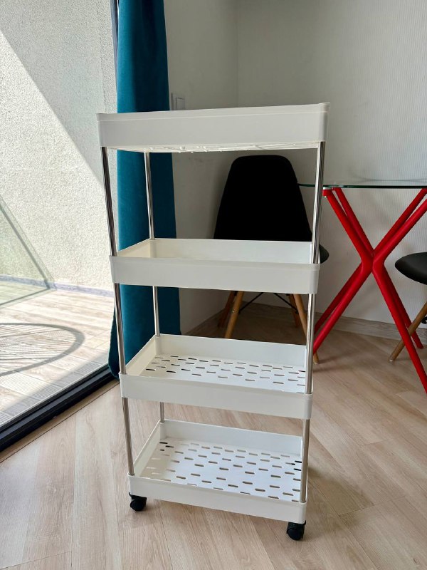 Смарт утюг, вафельный халат, этажерка, картина 7